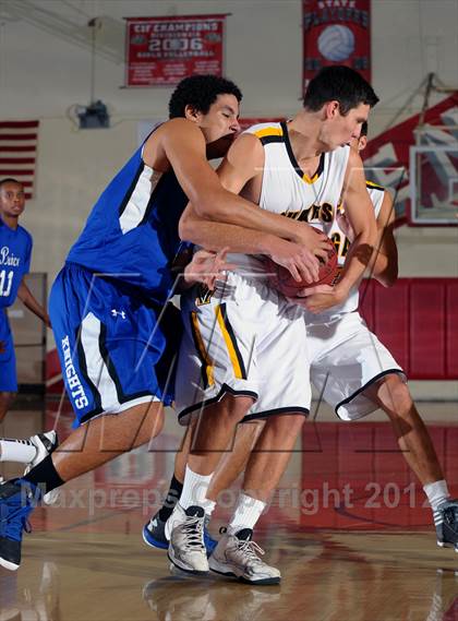 Thumbnail 3 in Ventura vs Price (Rose City Roundball Classic) photogallery.