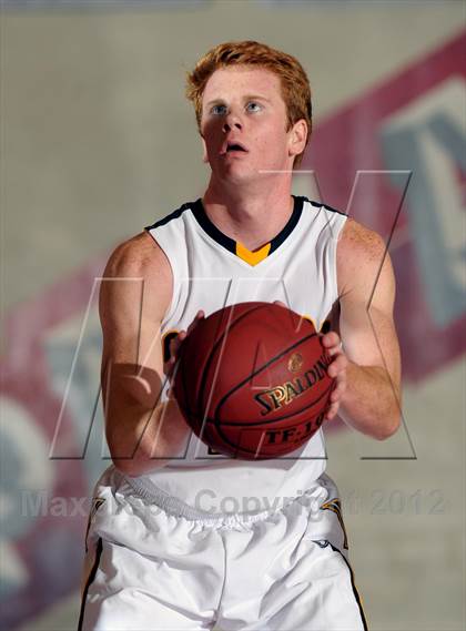 Thumbnail 2 in Ventura vs Price (Rose City Roundball Classic) photogallery.