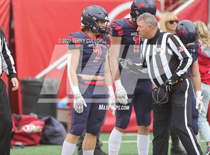 Thumbnail 3 in Lehi vs. Springville (UHSAA 5A Final) photogallery.
