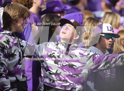 Thumbnail 3 in Lehi vs. Springville (UHSAA 5A Final) photogallery.