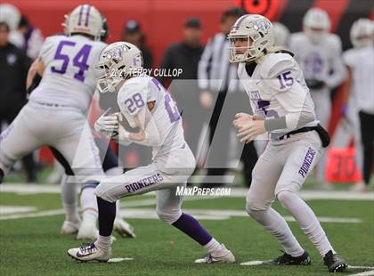 Thumbnail 2 in Lehi vs. Springville (UHSAA 5A Final) photogallery.