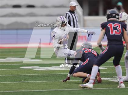 Thumbnail 3 in Lehi vs. Springville (UHSAA 5A Final) photogallery.