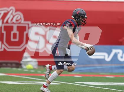 Thumbnail 1 in Lehi vs. Springville (UHSAA 5A Final) photogallery.