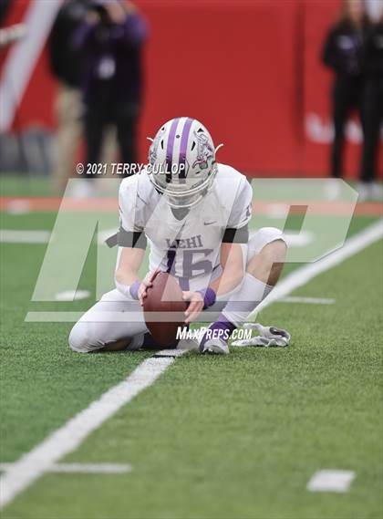 Thumbnail 2 in Lehi vs. Springville (UHSAA 5A Final) photogallery.