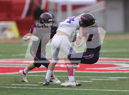 Thumbnail 3 in Lehi vs. Springville (UHSAA 5A Final) photogallery.