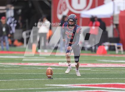 Thumbnail 3 in Lehi vs. Springville (UHSAA 5A Final) photogallery.