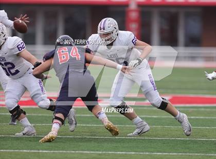 Thumbnail 3 in Lehi vs. Springville (UHSAA 5A Final) photogallery.