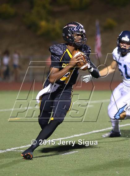 Thumbnail 2 in Bellarmine College Prep @ Del Oro (2015 Honor Bowl) photogallery.