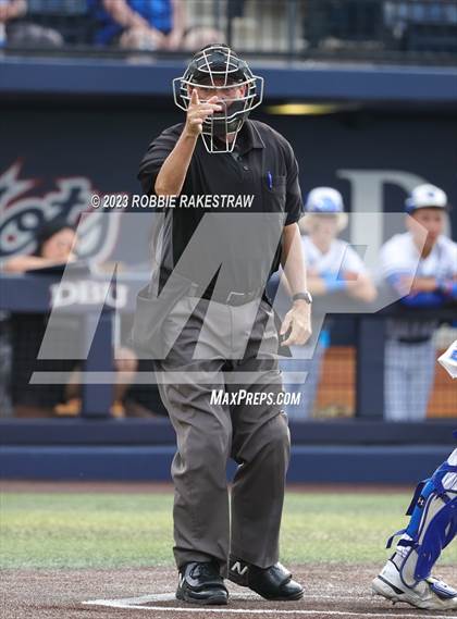 Thumbnail 3 in Flower Mound vs. Weatherford (UIL 6A Regional Semifinal Game 1) photogallery.