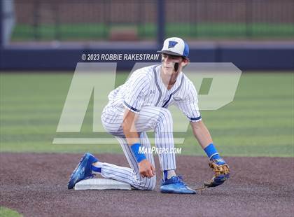 Thumbnail 1 in Flower Mound vs. Weatherford (UIL 6A Regional Semifinal Game 1) photogallery.