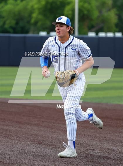 Thumbnail 3 in Flower Mound vs. Weatherford (UIL 6A Regional Semifinal Game 1) photogallery.