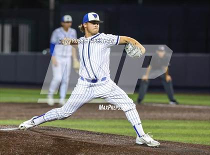 Thumbnail 3 in Flower Mound vs. Weatherford (UIL 6A Regional Semifinal Game 1) photogallery.