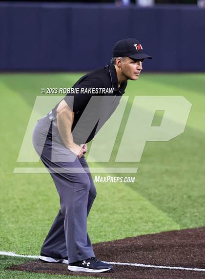Thumbnail 1 in Flower Mound vs. Weatherford (UIL 6A Regional Semifinal Game 1) photogallery.