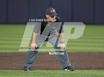 Thumbnail 2 in Flower Mound vs. Weatherford (UIL 6A Regional Semifinal Game 1) photogallery.