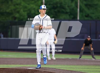 Thumbnail 3 in Flower Mound vs. Weatherford (UIL 6A Regional Semifinal Game 1) photogallery.