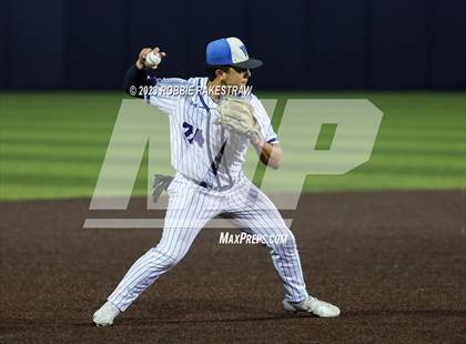Thumbnail 2 in Flower Mound vs. Weatherford (UIL 6A Regional Semifinal Game 1) photogallery.
