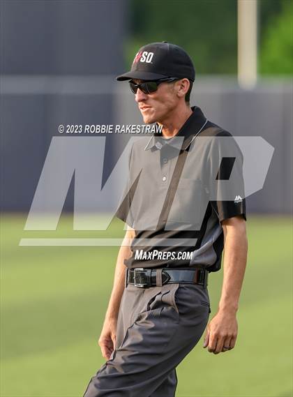 Thumbnail 2 in Flower Mound vs. Weatherford (UIL 6A Regional Semifinal Game 1) photogallery.
