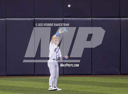 Thumbnail 2 in Flower Mound vs. Weatherford (UIL 6A Regional Semifinal Game 1) photogallery.