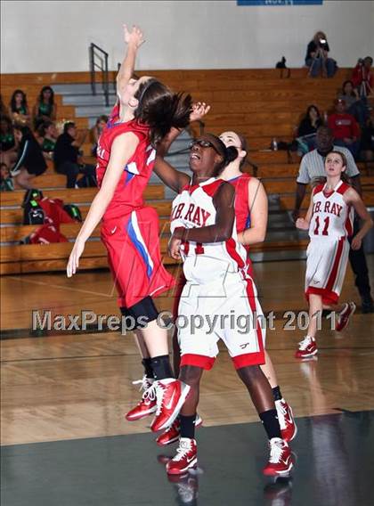 Thumbnail 2 in Ray vs. Tomball (McDonalds Texas Invitational) photogallery.