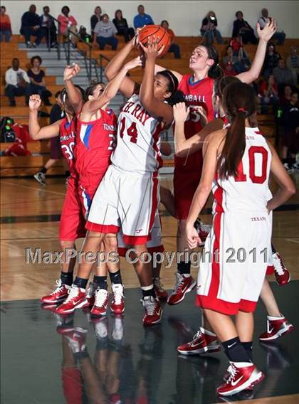 Thumbnail 1 in Ray vs. Tomball (McDonalds Texas Invitational) photogallery.