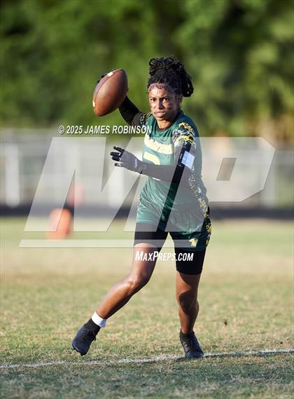 Thumbnail 3 in Godby vs Ed White (FHSAA 2A Quarterfinals) photogallery.