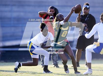 Thumbnail 3 in Godby vs Ed White (FHSAA 2A Quarterfinals) photogallery.