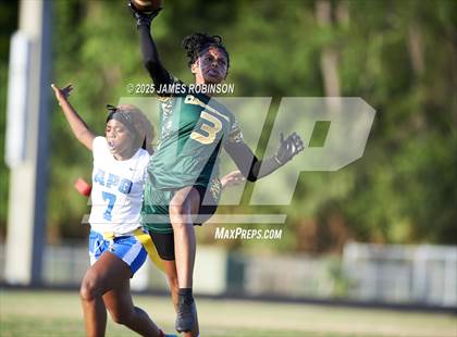Thumbnail 3 in Godby vs Ed White (FHSAA 2A Quarterfinals) photogallery.