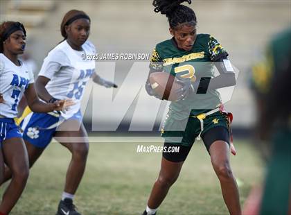 Thumbnail 1 in Godby vs Ed White (FHSAA 2A Quarterfinals) photogallery.