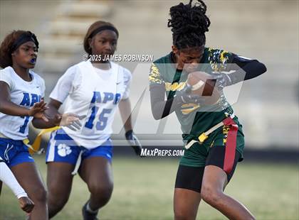 Thumbnail 3 in Godby vs Ed White (FHSAA 2A Quarterfinals) photogallery.