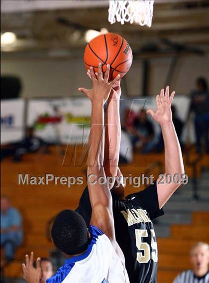 Thumbnail 3 in Pasadena Memorial vs. Westside (McDonalds Texas Invitational) photogallery.