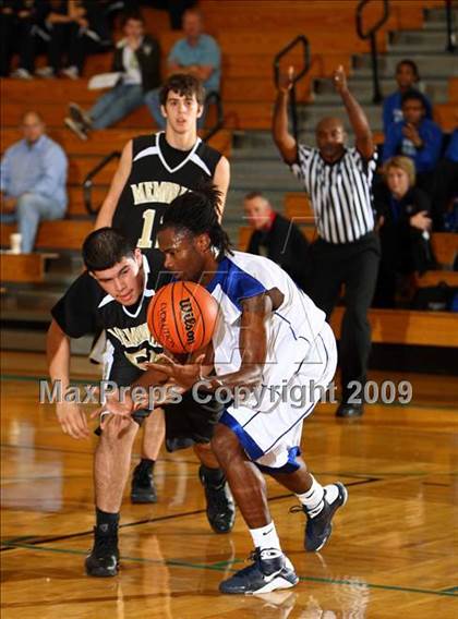Thumbnail 2 in Pasadena Memorial vs. Westside (McDonalds Texas Invitational) photogallery.