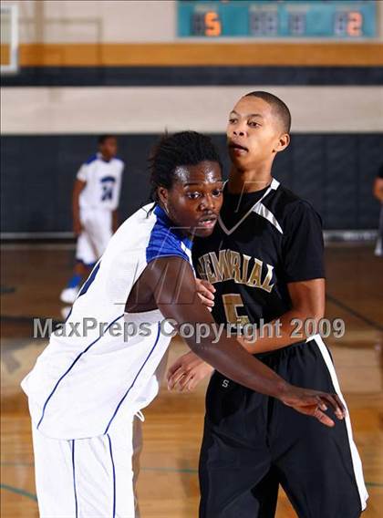 Thumbnail 3 in Pasadena Memorial vs. Westside (McDonalds Texas Invitational) photogallery.