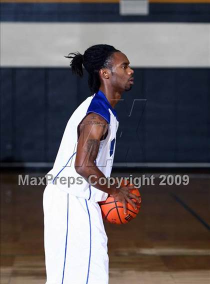 Thumbnail 3 in Pasadena Memorial vs. Westside (McDonalds Texas Invitational) photogallery.
