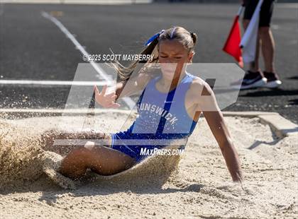 Thumbnail 2 in GCC Track & Field Championships (Day 2) photogallery.