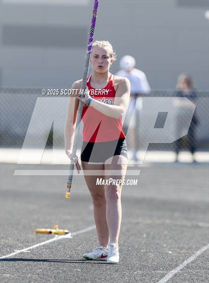 Thumbnail 3 in GCC Track & Field Championships (Day 2) photogallery.