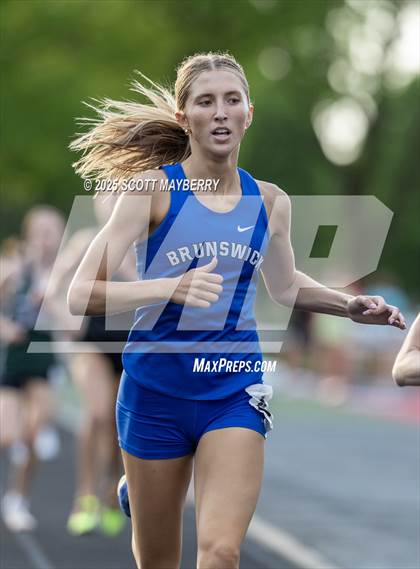 Thumbnail 1 in GCC Track & Field Championships (Day 2) photogallery.