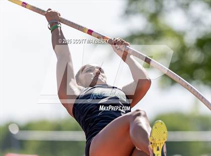 Thumbnail 2 in GCC Track & Field Championships (Day 2) photogallery.