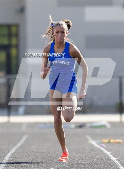 Thumbnail 2 in GCC Track & Field Championships (Day 2) photogallery.