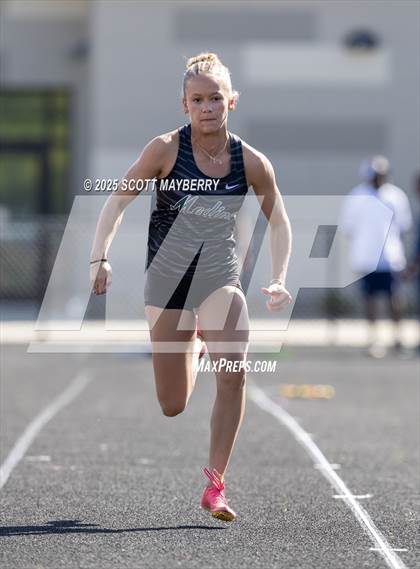 Thumbnail 1 in GCC Track & Field Championships (Day 2) photogallery.