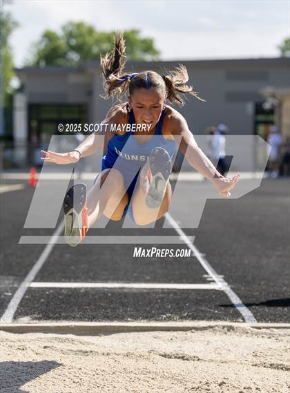 Thumbnail 3 in GCC Track & Field Championships (Day 2) photogallery.