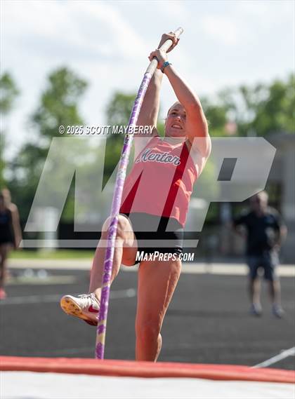 Thumbnail 3 in GCC Track & Field Championships (Day 2) photogallery.