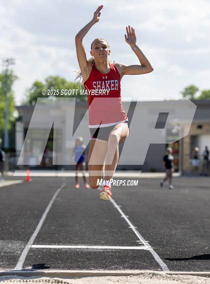 Thumbnail 2 in GCC Track & Field Championships (Day 2) photogallery.