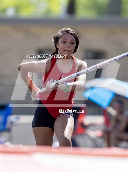 Thumbnail 2 in GCC Track & Field Championships (Day 2) photogallery.