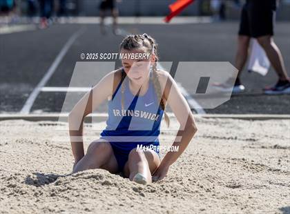 Thumbnail 1 in GCC Track & Field Championships (Day 2) photogallery.