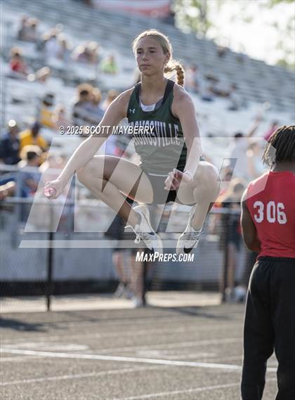 Thumbnail 1 in GCC Track & Field Championships (Day 2) photogallery.