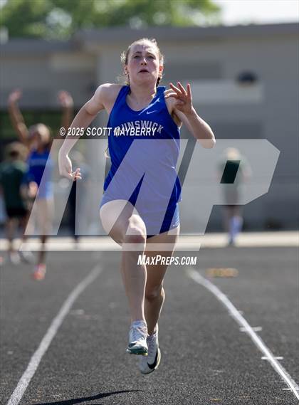 Thumbnail 1 in GCC Track & Field Championships (Day 2) photogallery.
