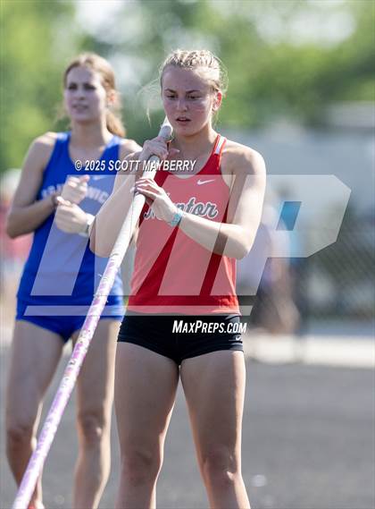 Thumbnail 1 in GCC Track & Field Championships (Day 2) photogallery.