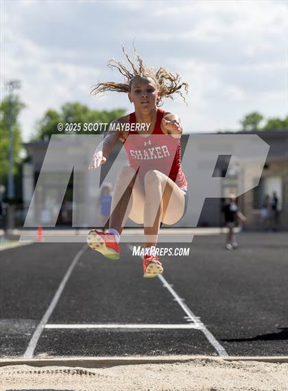 Thumbnail 3 in GCC Track & Field Championships (Day 2) photogallery.