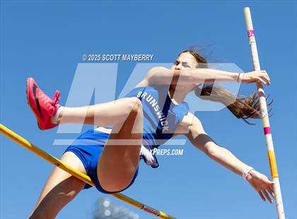 Thumbnail 2 in GCC Track & Field Championships (Day 2) photogallery.