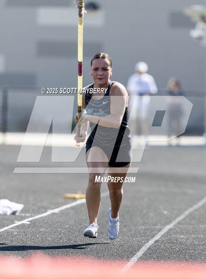 Thumbnail 1 in GCC Track & Field Championships (Day 2) photogallery.
